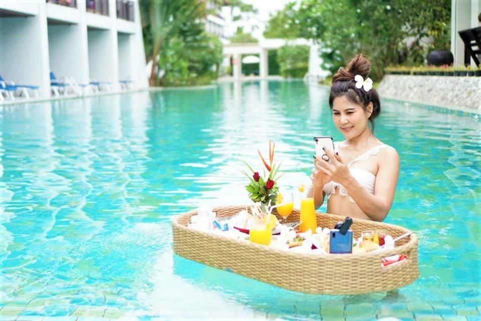 D Varee Mai Khao Beach Buitenkant foto